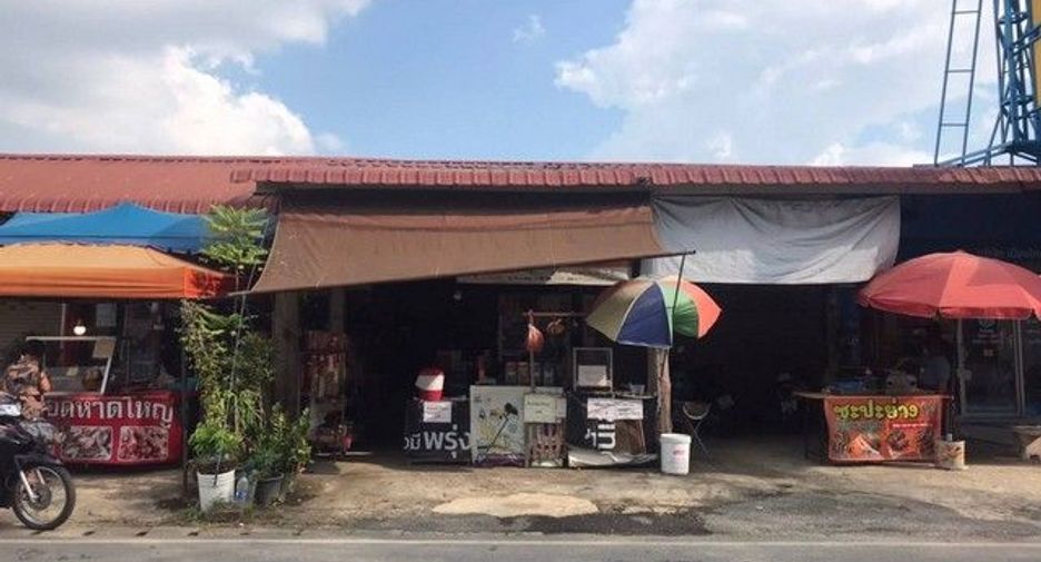 For sale 1 bed retail Space in Nong Muang Khai, Phrae