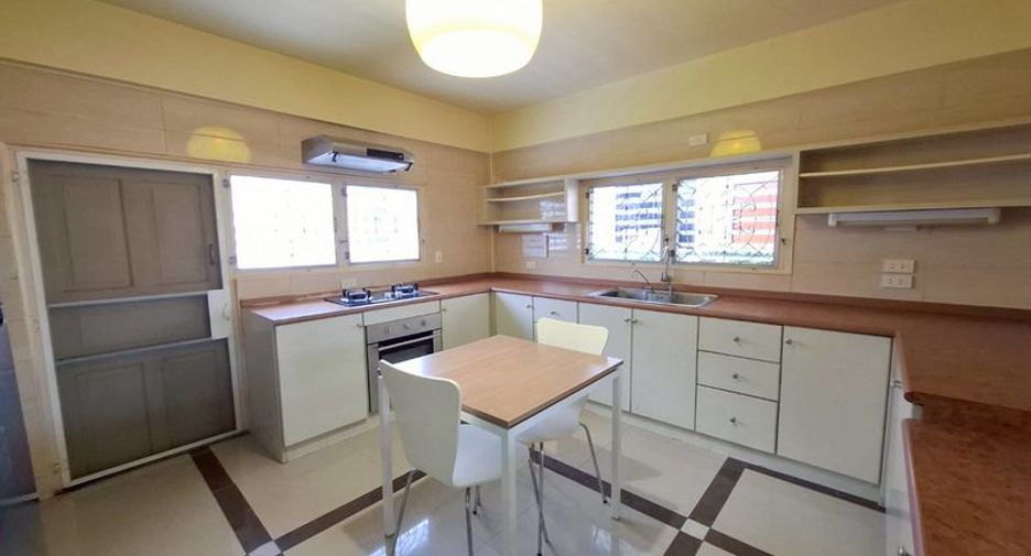 For rent 2 bedrooms house in San Sai, Chiang Mai