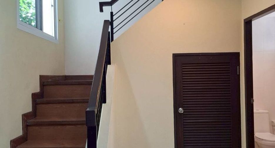 For rent 3 bedrooms house in San Kamphaeng, Chiang Mai
