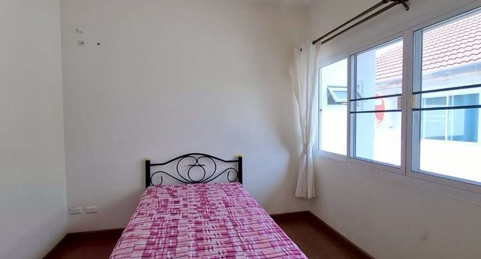 For rent 3 bedrooms house in San Kamphaeng, Chiang Mai