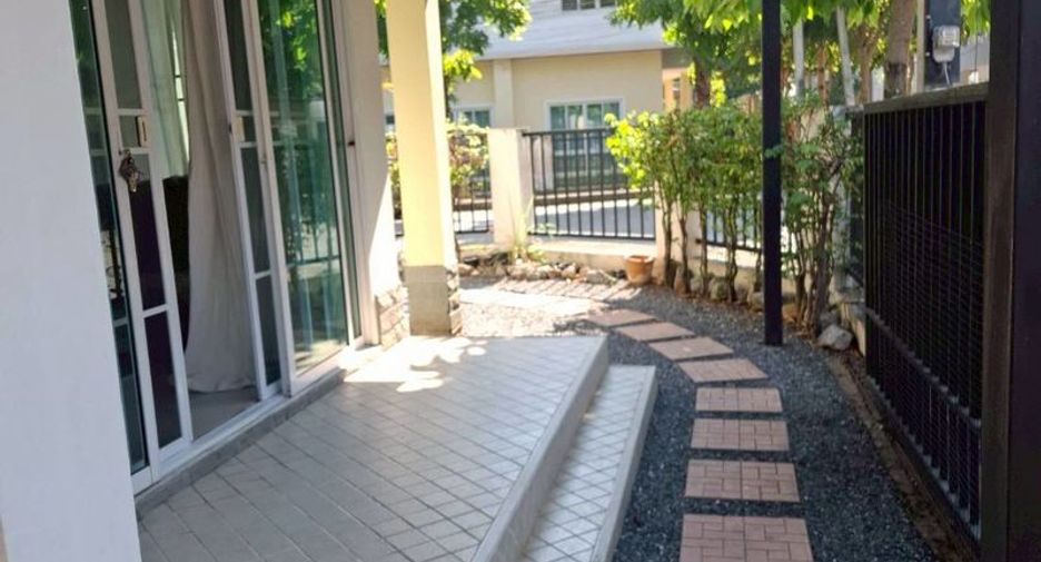 For rent 3 bedrooms house in San Kamphaeng, Chiang Mai