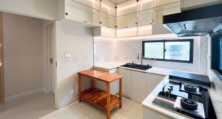 For rent and for sale 4 bedrooms house in Pak Kret, Nonthaburi