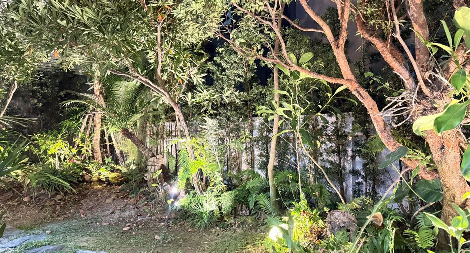 For rent and for sale 4 bedrooms house in Pak Kret, Nonthaburi