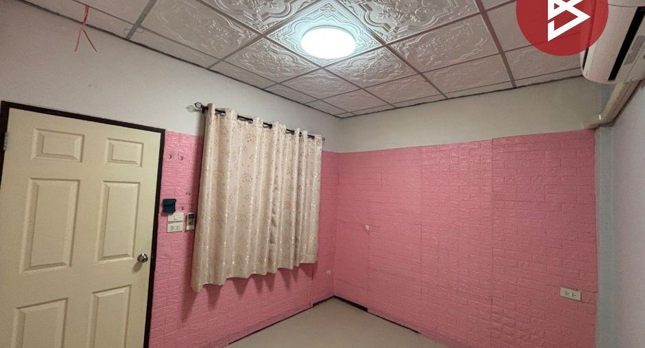 For sale 3 bedrooms townhouse in Phra Samut Chedi, Samut Prakan