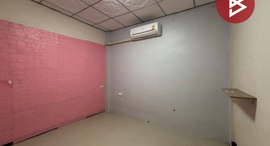For sale 3 bedrooms townhouse in Phra Samut Chedi, Samut Prakan