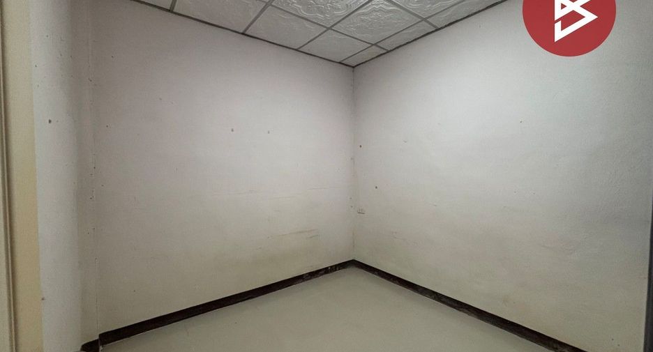 For sale 3 bedrooms townhouse in Phra Samut Chedi, Samut Prakan