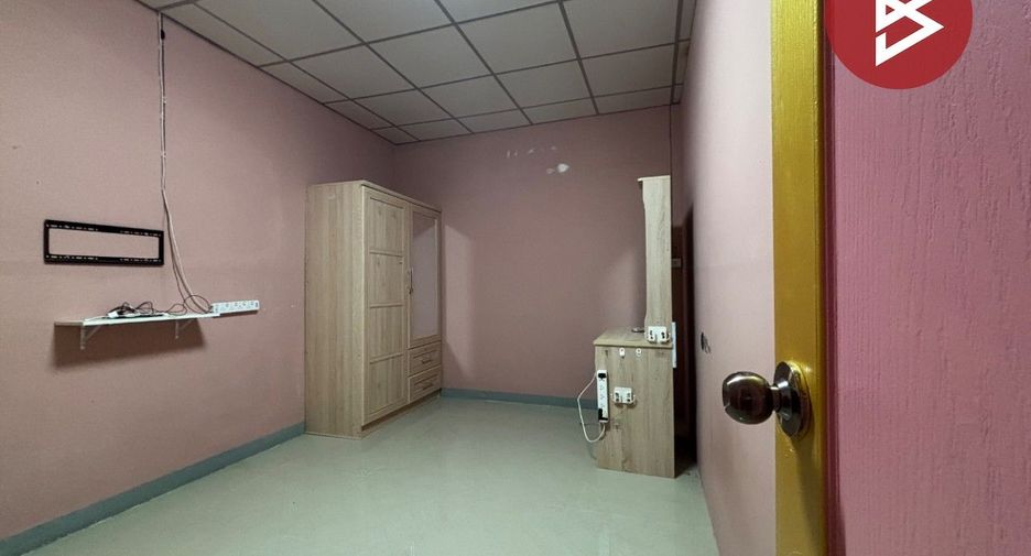 For sale 3 bedrooms townhouse in Phra Samut Chedi, Samut Prakan
