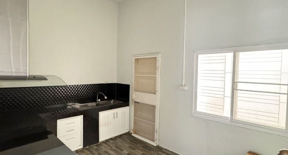 For sale スタジオ house in Sattahip, Chonburi