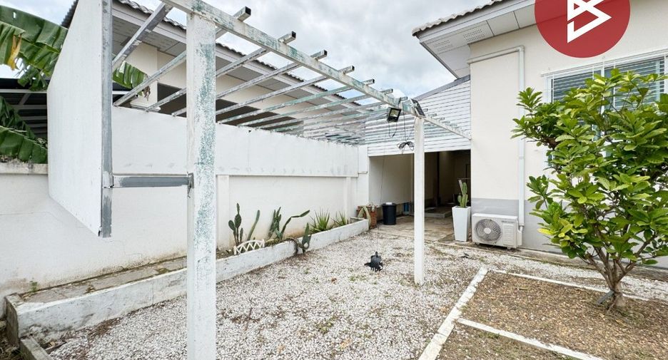 For sale スタジオ house in Sattahip, Chonburi