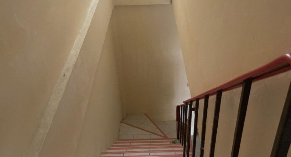 For sale 2 bedrooms townhouse in Ban Bueng, Chonburi
