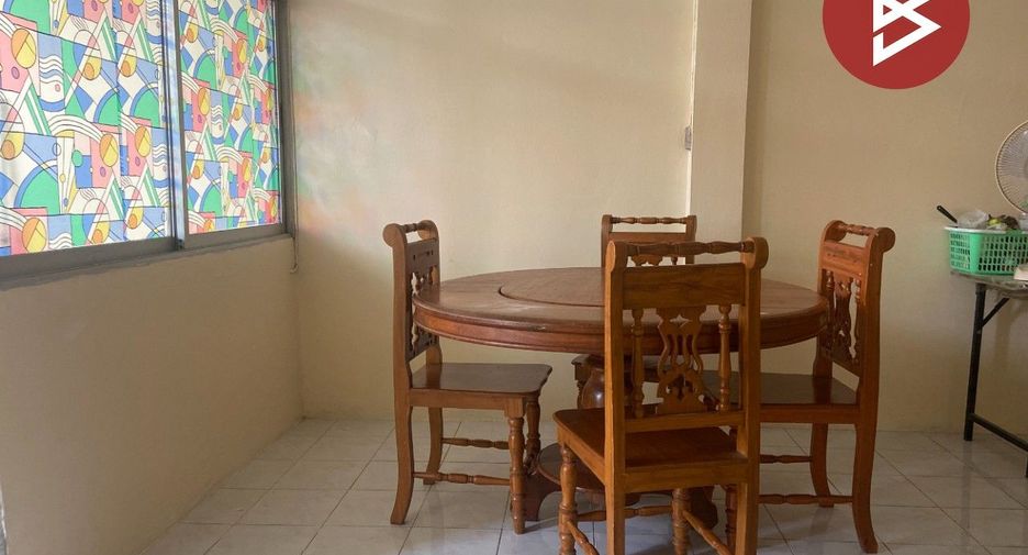 For sale 2 bedrooms townhouse in Ban Bueng, Chonburi