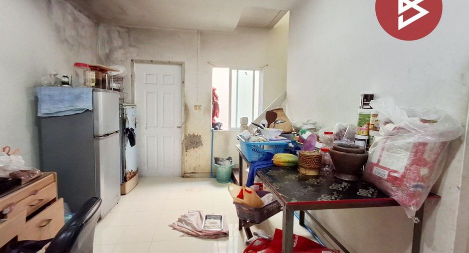 For sale 2 bedrooms townhouse in Phra Samut Chedi, Samut Prakan