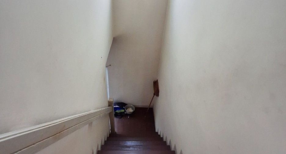 For sale 2 bedrooms townhouse in Phra Samut Chedi, Samut Prakan