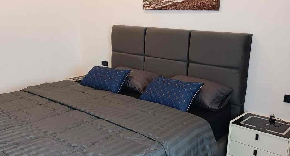 For rent 6 bedrooms villa in Bang Lamung, Chonburi