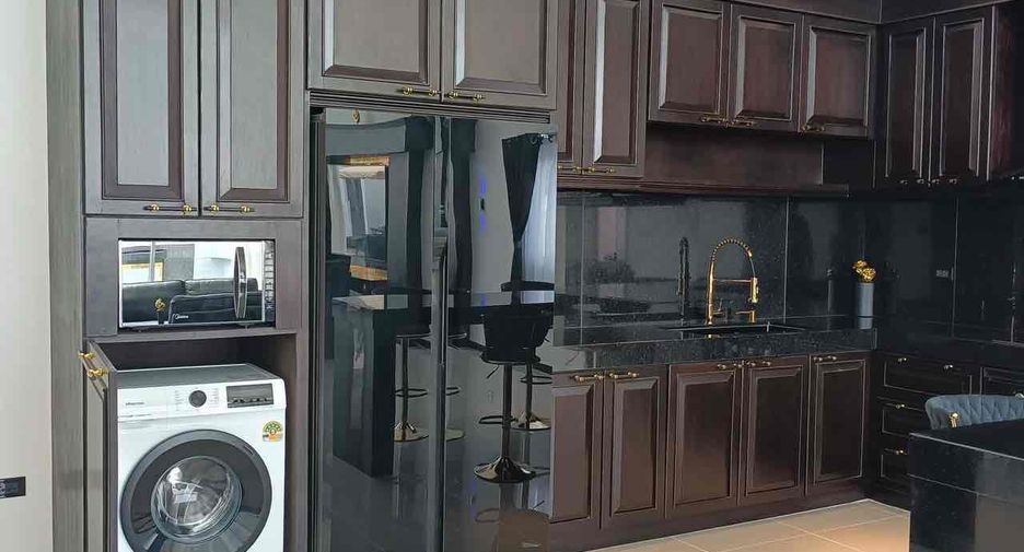 For rent 6 bedrooms villa in Bang Lamung, Chonburi