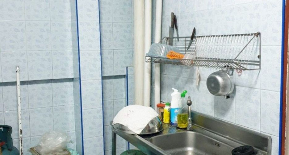 Продажа 2 спальни таунхаус в Sai Noi, Нонтабури