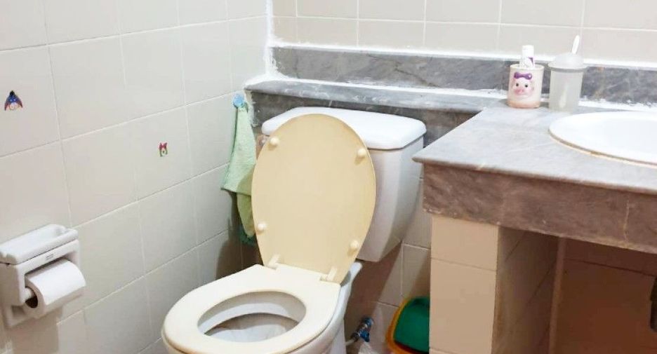 Продажа 2 спальни таунхаус в Sai Noi, Нонтабури