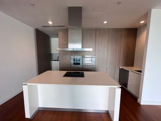 For rent 3 ベッドルーム condo in Pathum Wan, Bangkok