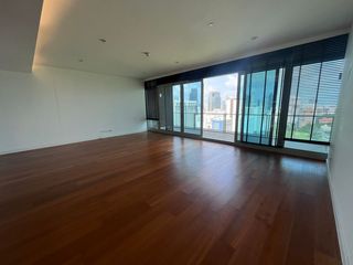 For rent 3 ベッドルーム condo in Pathum Wan, Bangkok