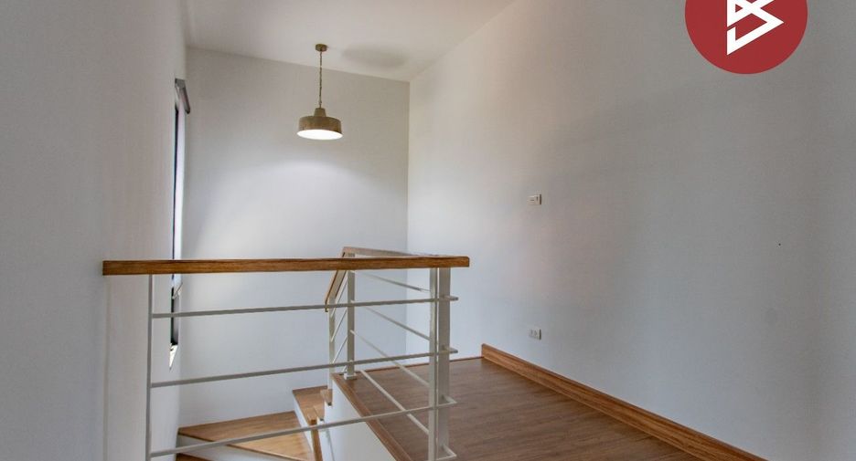 À vendre 3 chambres maison à Bang Sao Thong, Samut Prakan