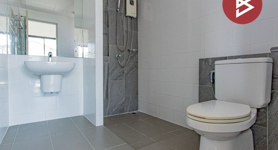 À vendre 3 chambres maison à Bang Sao Thong, Samut Prakan