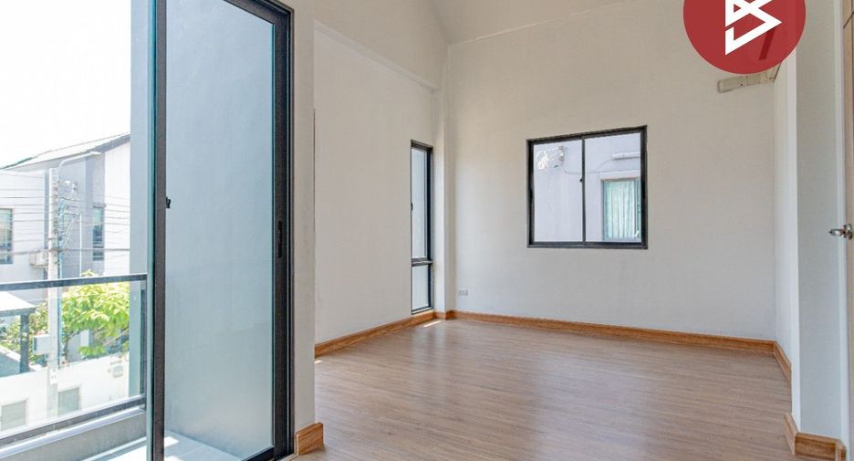 À vendre 3 chambres maison à Bang Sao Thong, Samut Prakan