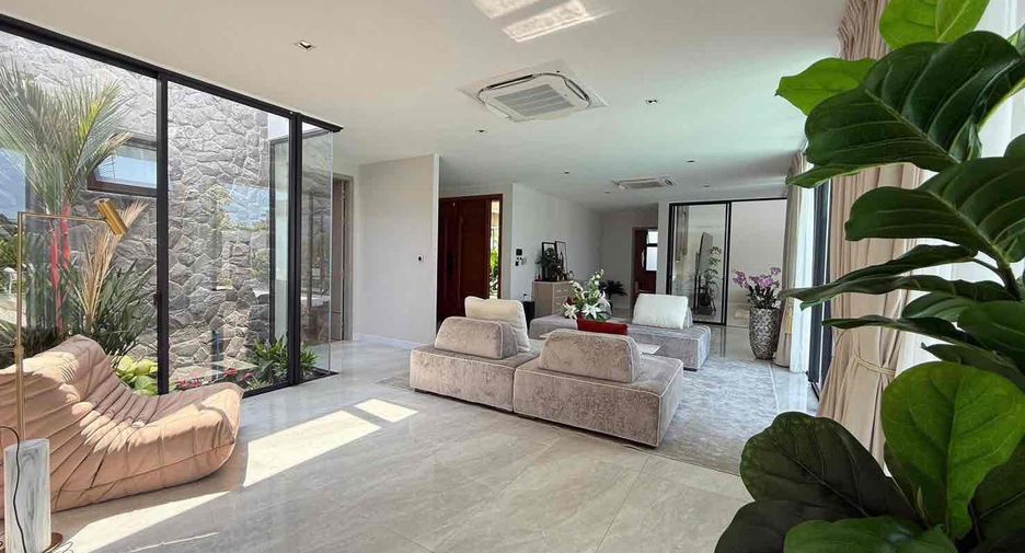 For sale and for rent 3 bedrooms villa in Bang Lamung, Chonburi
