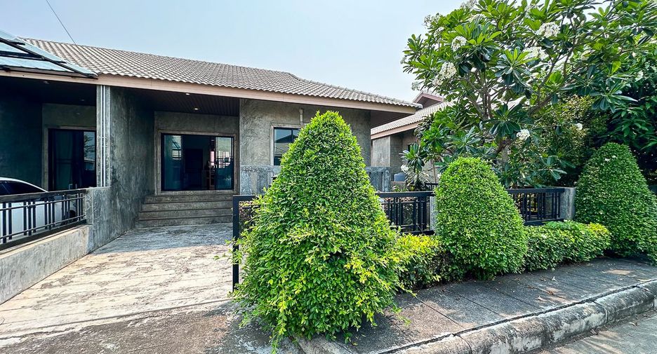 Oficina en venta de 2 habitaciones en San Sai, Chiang Mai