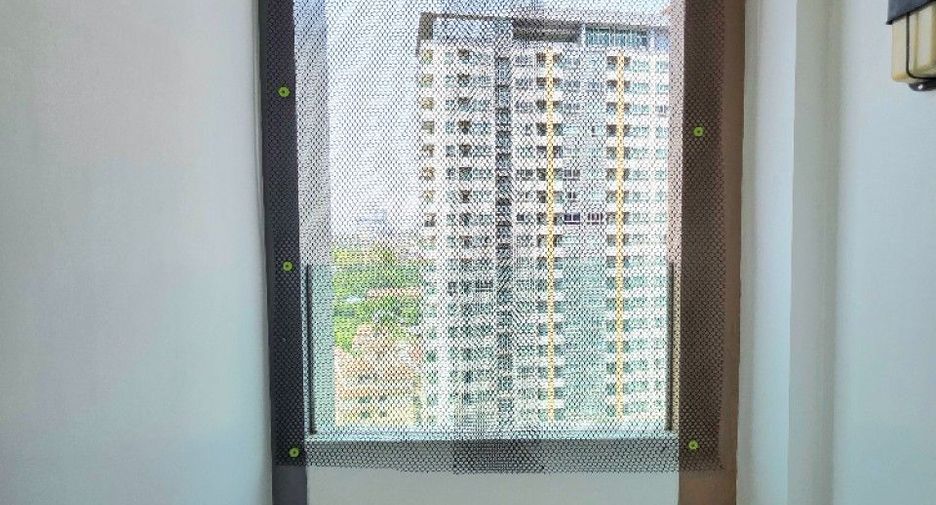 For sale 1 bed condo in Si Racha, Chonburi