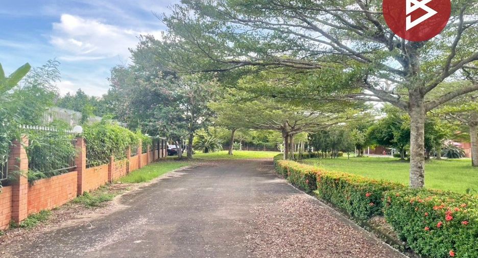 For sale 6 bedrooms house in Mueang Chanthaburi, Chanthaburi