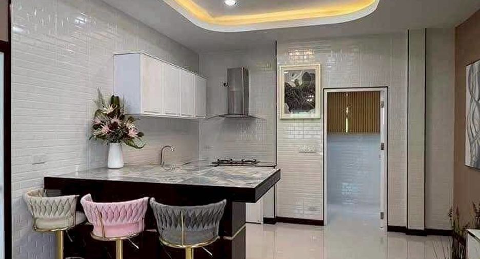 出售 3 卧室 独立屋 在 Bang Lamung, Chon Buri