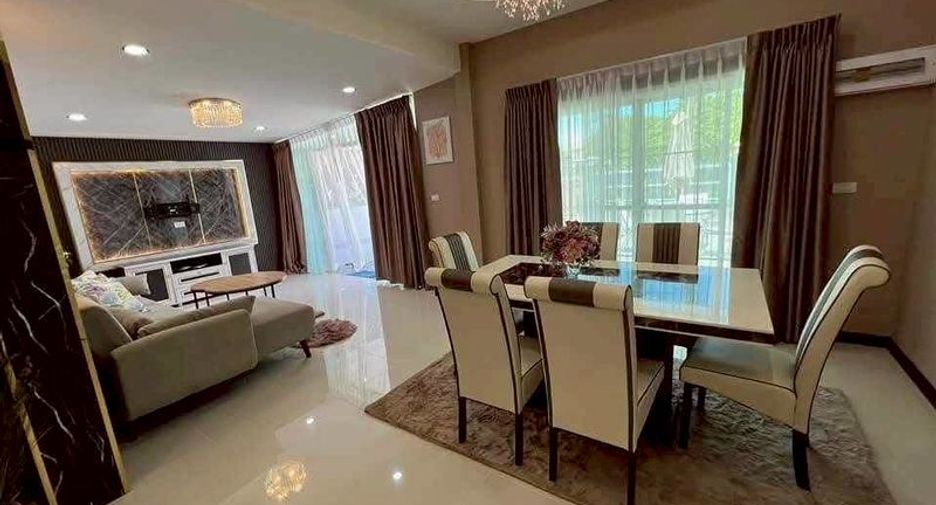 出售 3 卧室 独立屋 在 Bang Lamung, Chon Buri