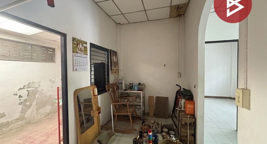 À vendre 2 chambres maison de ville à Mueang Samut Songkhram, Samut Songkhram