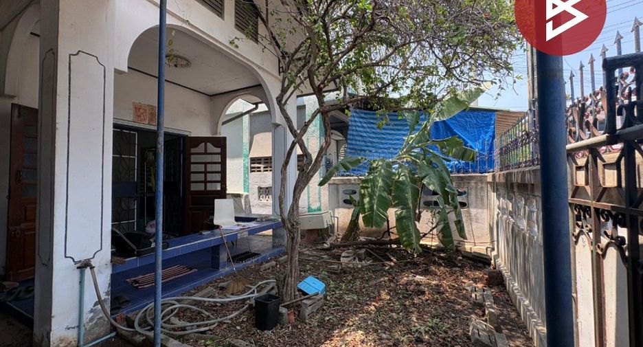 À vendre 2 chambres maison de ville à Mueang Samut Songkhram, Samut Songkhram