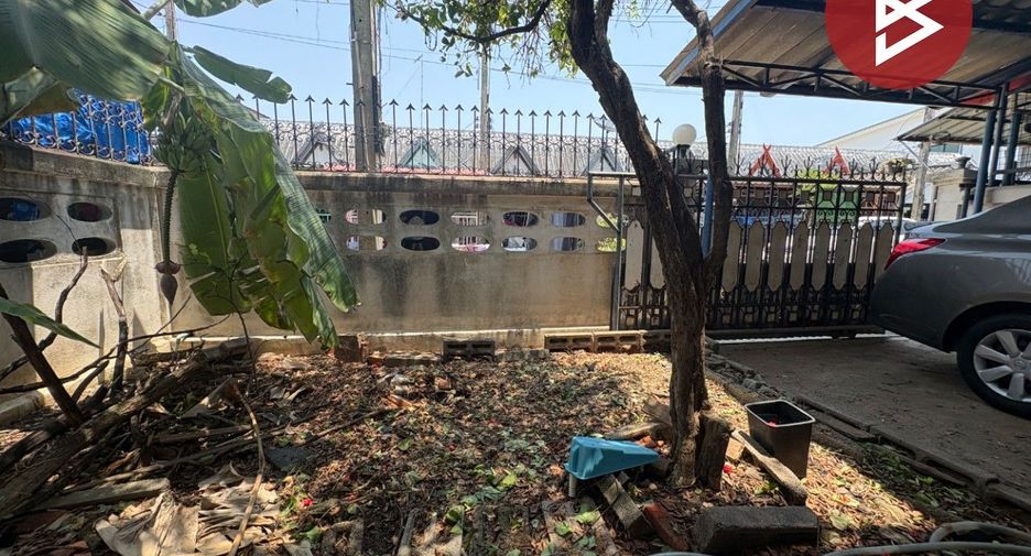 À vendre 2 chambres maison de ville à Mueang Samut Songkhram, Samut Songkhram