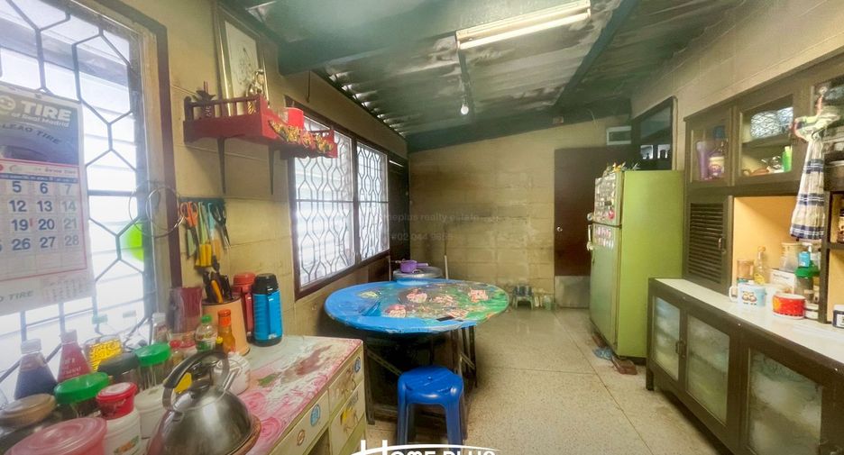 出售 4 卧室 独立屋 在 Bang Kapi, 曼谷