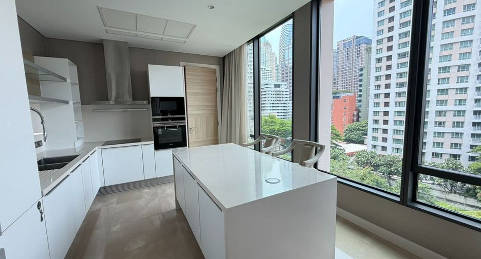 À louer 3 chambres condo à Pathum Wan, Bangkok