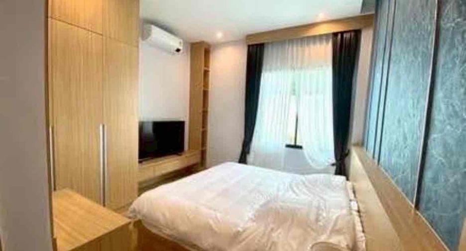 For rent 3 bedrooms villa in Bang Lamung, Chonburi