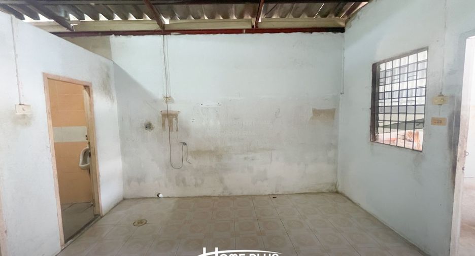 Casa adosada en venta de 4 habitaciones en Nong Chok, Bangkok