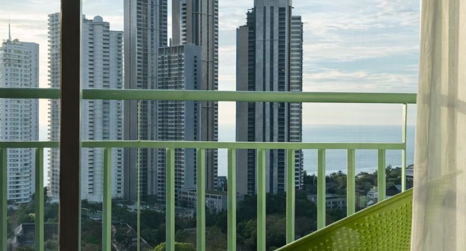 For sale 1 bed condo in Bang Lamung, Chonburi