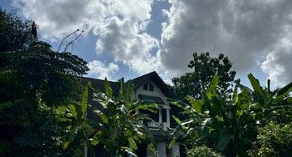 For sale 3 bedrooms house in Mueang Uttaradit, Uttaradit