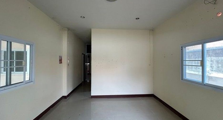 À vendre 1 chambre maison à Chae Hom, Lampang