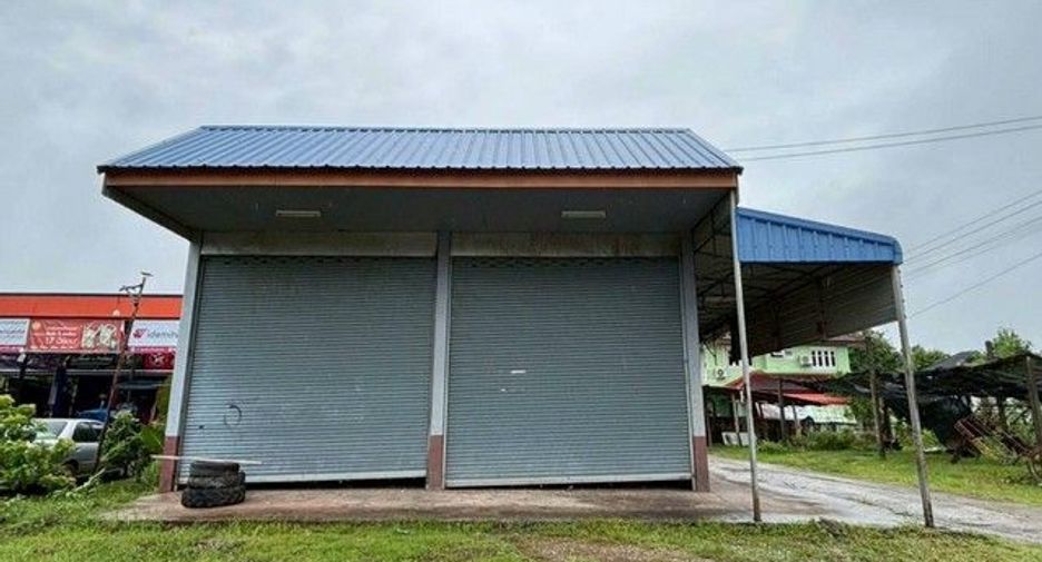 For sale 2 bedrooms house in Mueang Uttaradit, Uttaradit