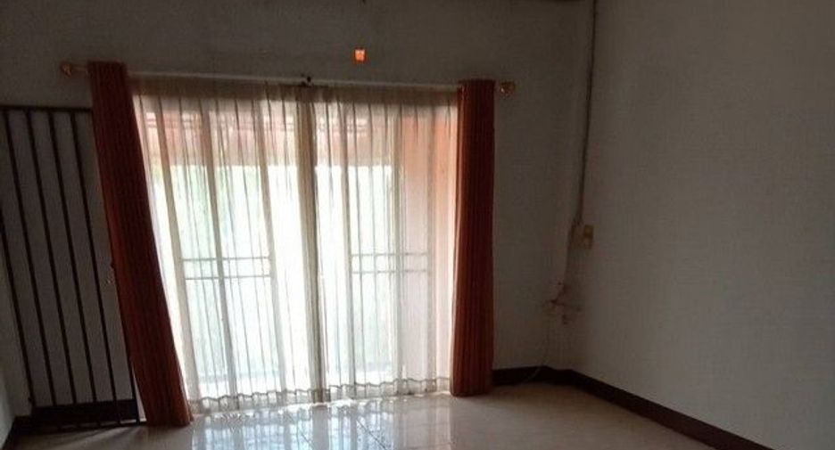 For sale 3 bedrooms retail Space in Chae Hom, Lampang