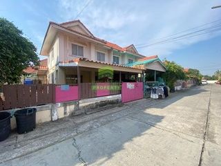 For sale 3 bedrooms townhouse in Mueang Chachoengsao, Chachoengsao