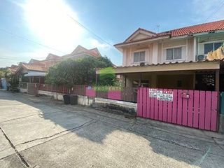 For sale 3 bedrooms townhouse in Mueang Chachoengsao, Chachoengsao