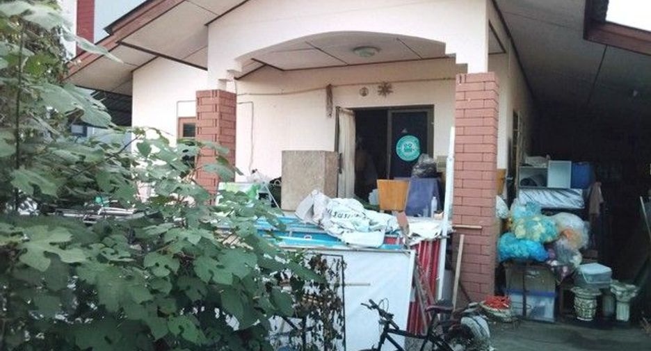 Casa en venta de 2 habitaciones en Chae Hom, Lampang