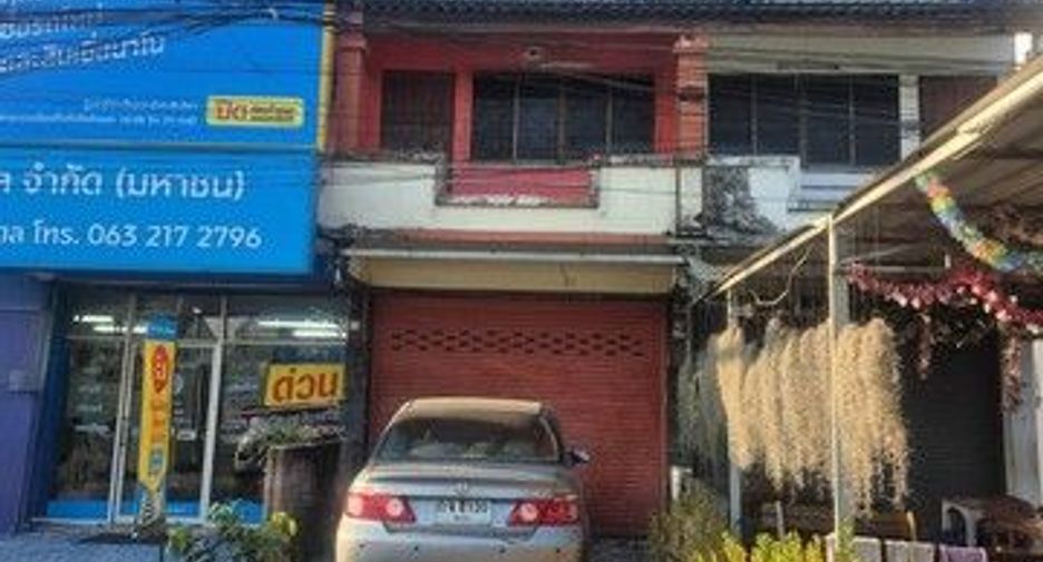 For sale 2 bedrooms retail Space in Chae Hom, Lampang