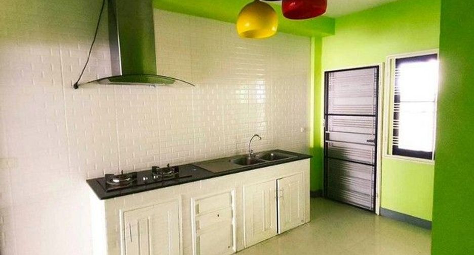 For sale 2 bedrooms townhouse in Chae Hom, Lampang