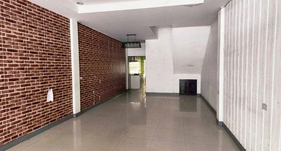 For sale 2 bedrooms townhouse in Chae Hom, Lampang